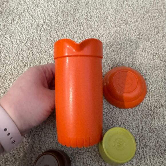 Vintage Tupperware Mini Toy Set 4 Pieces Pitcher 2 Cups 1 Bowl Harvest Color 70s - Picture 9 of 11